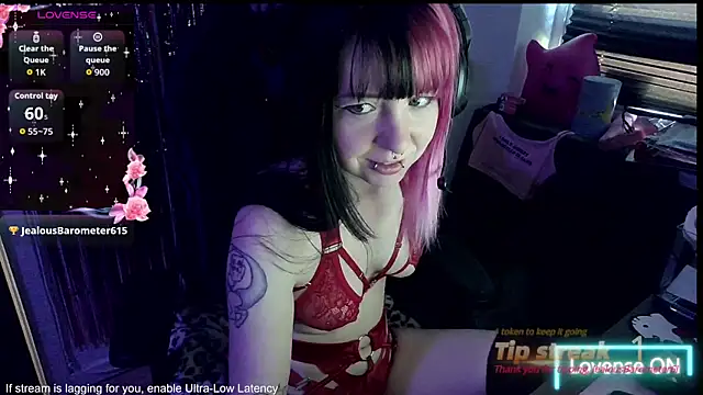 CutieTracer online show from May 4, 11:06 am
