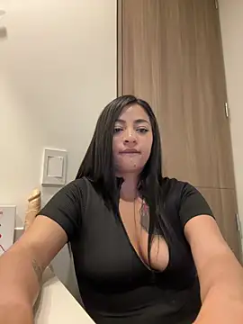 Snapshot of nicole_bunny21 chatting on April 2, 3:04 am nicole bunny21 online show from April 2, 3:04 am