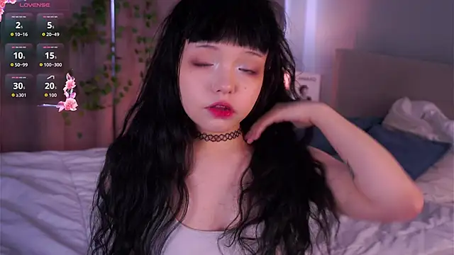 CandiceDossantos online show from April 2, 8:34 am