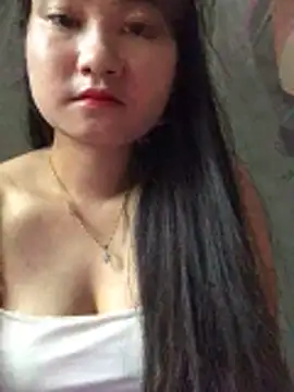 Linh Hoang online show from April 19, 5:18 am