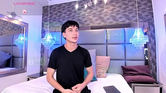 Taylor Brooks online show from April 23, 8:11 pm