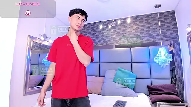 Taylor Brooks online show from April 27, 8:07 pm