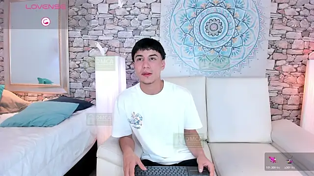 Taylor Brooks online show from May 6, 6:24 pm