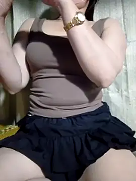 Mi-Naney online show from April 18, 2:54 pm