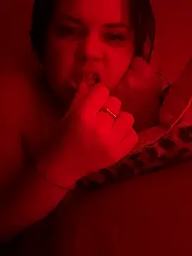 vicky1901 online show from May 6, 3:57 am