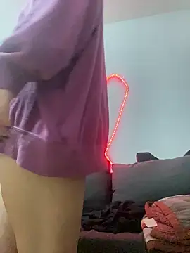 vicky1901 online show from May 15, 4:41 am