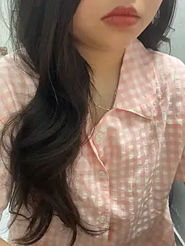 Rosecute11 online show from April 18, 5:00 am