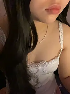 Rosecute11 online show from April 30, 5:03 am