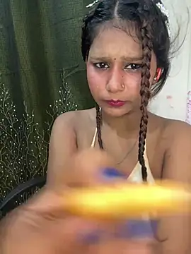 Cutiepie- online show from May 18, 10:26 pm