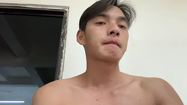 XHR2 online show from April 11, 6:12 pm