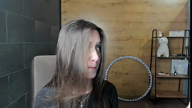 MarieeKing online show from April 10, 11:15 am