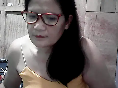 PinayZaira online show from May 1, 7:07 pm