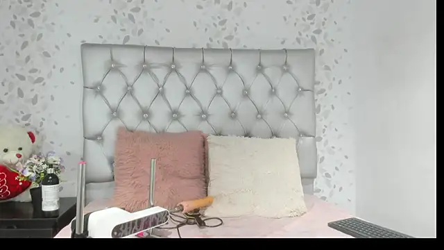 Snapshot of brenda_sofia69 chatting on July 28, 6:20 pm brenda sofia69 online show from July 28, 6:20 pm