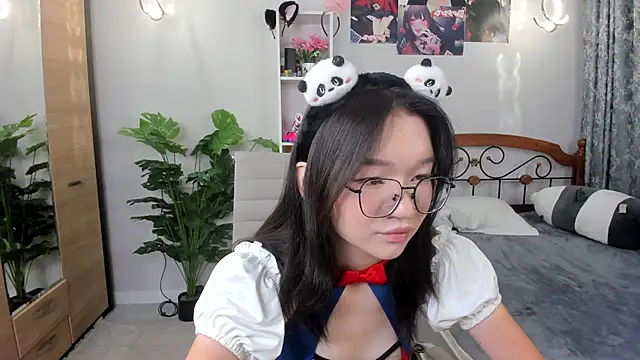 syuri sun online show from July 23, 2:37 pm