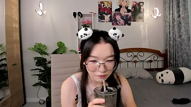 syuri sun online show from July 27, 1:07 pm