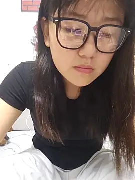 Snapshot of mianmian-666 chatting on April 26, 2:15 pm mianmian-666 online show from April 26, 2:15 pm