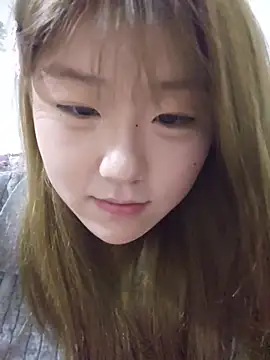 Snapshot of mianmian-666 chatting on June 4, 12:44 pm mianmian-666 online show from June 4, 12:44 pm