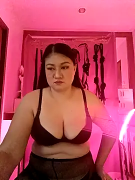Snapshot of dominalisa chatting on April 29, 10:41 am dominalisa online show from April 29, 10:41 am