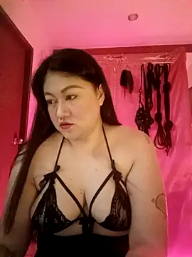 Snapshot of dominalisa chatting on May 9, 11:48 am dominalisa online show from May 9, 11:48 am