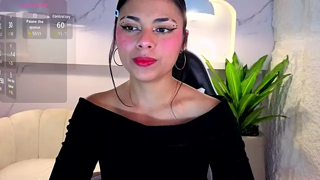 Snapshot of sofiaatp chatting on May 13, 7:33 pm sofiaatp online show from May 13, 7:33 pm