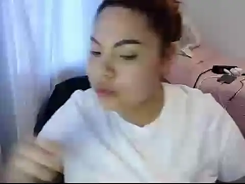 Snapshot of HannyKooper chatting on April 2, 4:04 pm HannyKooper online show from April 2, 4:04 pm