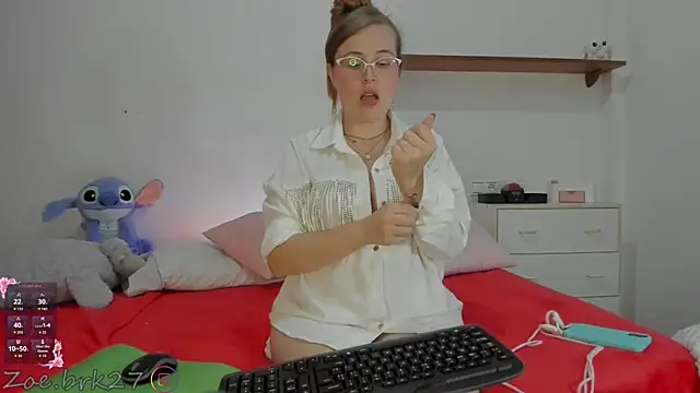 Snapshot of Zoe_brk chatting on May 11, 6:16 pm Zoe brk online show from May 11, 6:16 pm