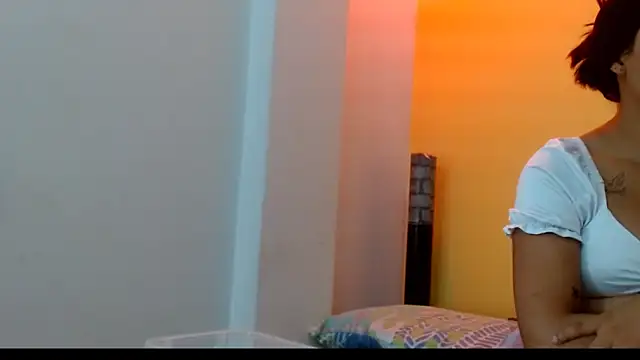 Snapshot of 18dulcegatita chatting on April 1, 7:44 pm 18dulcegatita online show from April 1, 7:44 pm