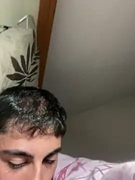 youmeloveyou online show from April 3, 7:01 pm