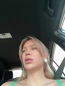 Girl-Mia online show from April 2, 5:38 am