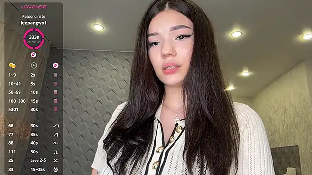 Snapshot of Barbie_Aria chatting on June 18, 4:33 pm Barbie Aria online show from June 18, 4:33 pm