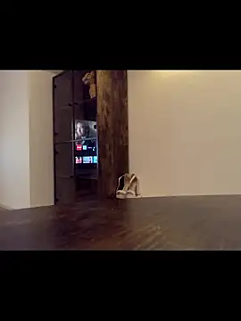 Snapshot of HotTemptation_ chatting on April 1, 7:33 pm HotTemptation online show from April 1, 7:33 pm