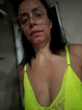Snapshot of Cristotoza chatting on April 29, 4:05 am Cristotoza online show from April 29, 4:05 am