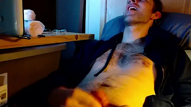 barebearstudio online show from April 2, 1:53 pm