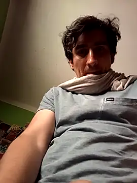 Snapshot of xlfxman chatting on April 6, 7:04 pm xlfxman online show from April 6, 7:04 pm