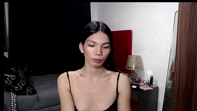 hikarilust23xx online show from May 6, 7:19 pm