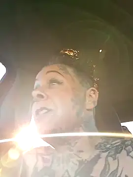 Snapshot of Kitty_bang chatting on June 13, 12:19 am Kitty bang online show from June 13, 12:19 am