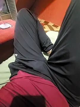 Vanzinho83 online show from April 12, 2:38 am