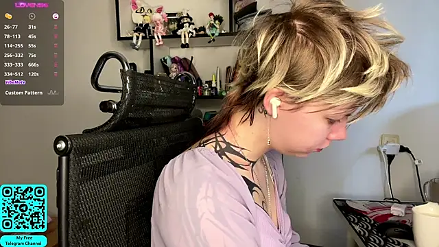 MadalynNosel online show from April 3, 7:28 am