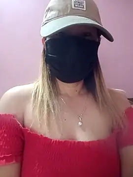 Bristy BigBoobs online show from April 17, 3:42 am