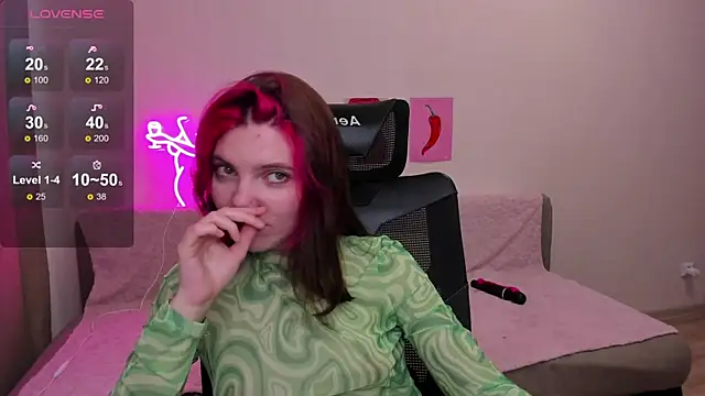 Snapshot of Marie_Reyess chatting on May 7, 3:56 am Marie Reyess online show from May 7, 3:56 am