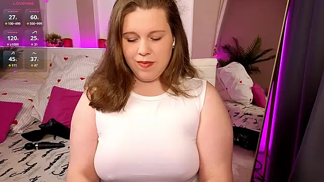 Snapshot of Karolisse chatting on April 7, 6:03 am Karolisse online show from April 7, 6:03 am