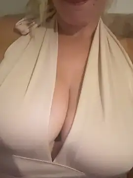 Snapshot of jeunecoupleamateur chatting on July 25, 9:56 pm jeunecoupleamateur online show from July 25, 9:56 pm