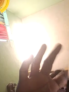 Snapshot of Tamil-vithya69 chatting on April 2, 7:06 am Tamil-vithya69 online show from April 2, 7:06 am