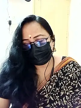 Snapshot of monisha_cam chatting on June 4, 4:51 am monisha cam online show from June 4, 4:51 am