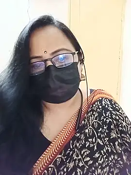 Snapshot of monisha_cam chatting on June 18, 5:39 pm monisha cam online show from June 18, 5:39 pm