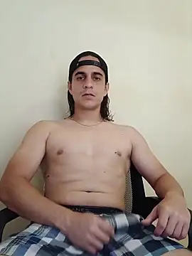 Snapshot of randomzombie27 chatting on April 22, 2:51 pm randomzombie27 online show from April 22, 2:51 pm