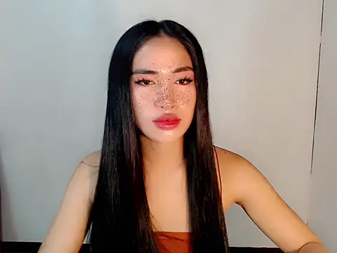 Snapshot of urasiankylie chatting on April 19, 4:39 pm urasiankylie online show from April 19, 4:39 pm