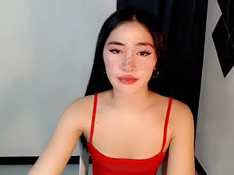 Snapshot of urasiankylie chatting on May 5, 4:48 pm urasiankylie online show from May 5, 4:48 pm