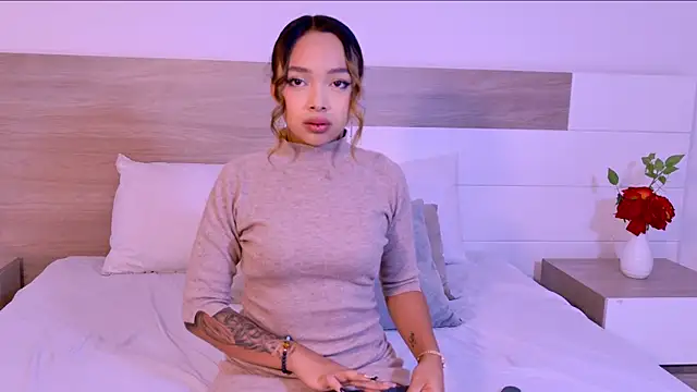 LaraBelmon online show from April 11, 8:57 pm