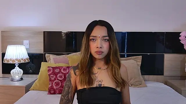 Snapshot of LaraBelmon chatting on May 9, 9:09 pm LaraBelmon online show from May 9, 9:09 pm